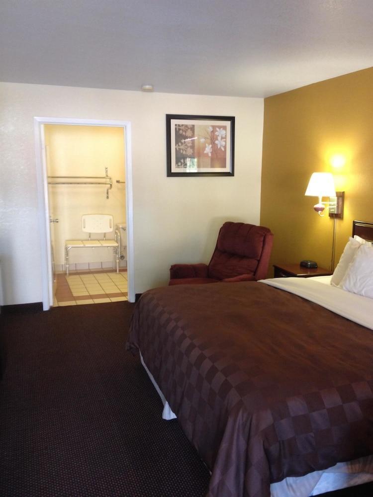 Americas Best Value Inn - Бейтсвилл Экстерьер фото