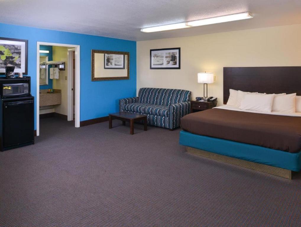 Americas Best Value Inn - Бейтсвилл Экстерьер фото