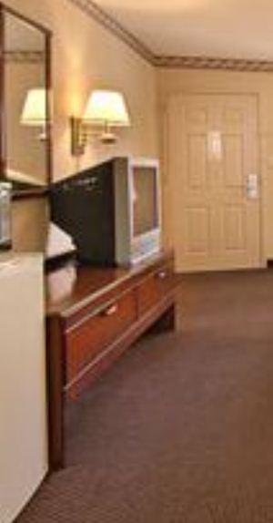 Americas Best Value Inn - Бейтсвилл Экстерьер фото