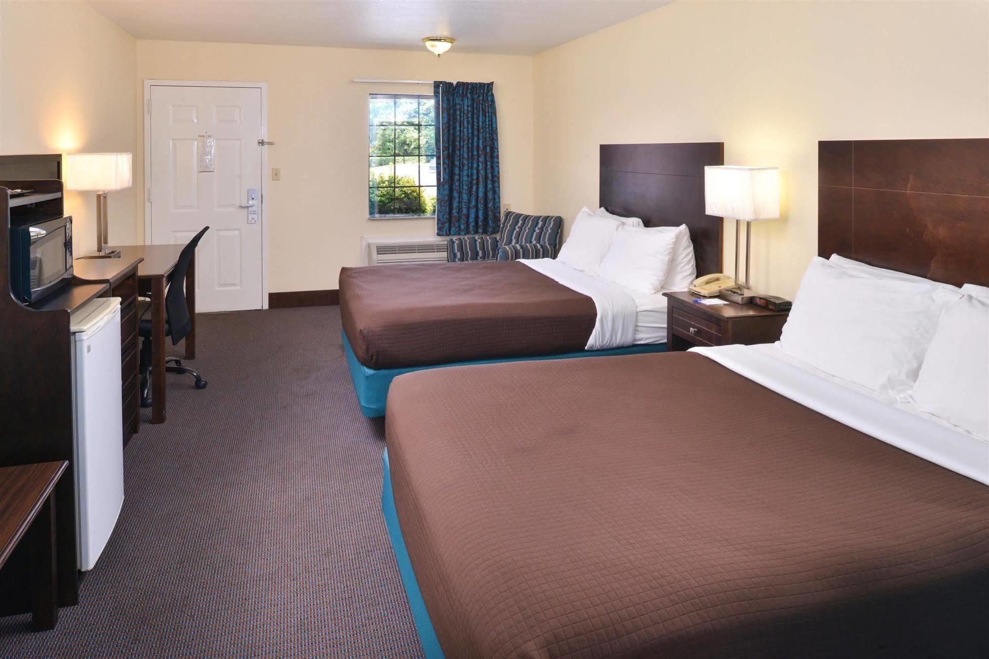 Americas Best Value Inn - Бейтсвилл Экстерьер фото