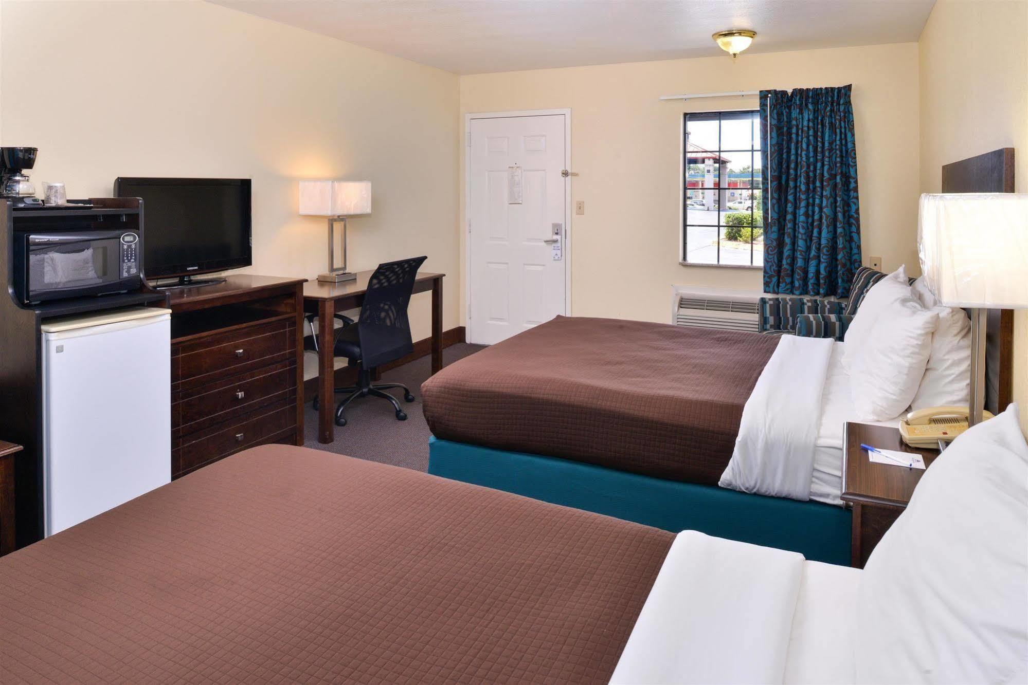 Americas Best Value Inn - Бейтсвилл Экстерьер фото